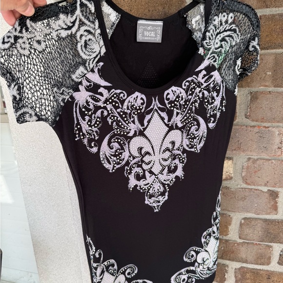 Black and White Embellished Top - Picture 5 of 8